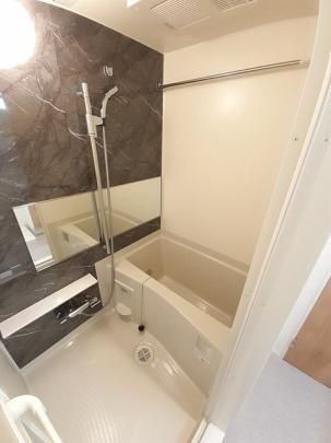 �y���̑��z�@�o�X�^�V�����[