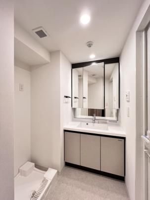 �y���̑��z�@���ʐ^�͓��^�C�v�Z�˂ł��B