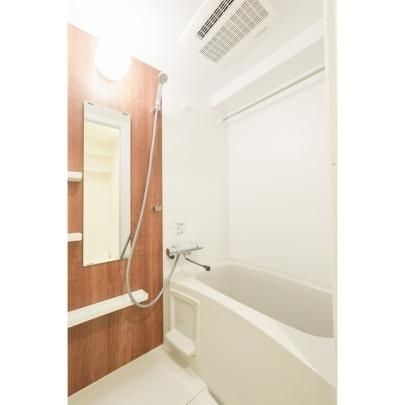 �y���̑��z�@�o�X�^�V�����[