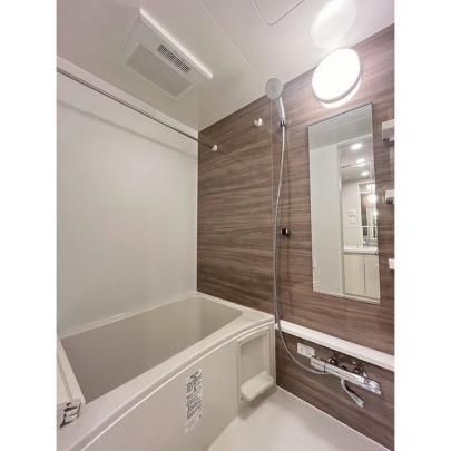 �y���̑��z�@�o�X�^�V�����[