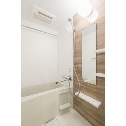 �y���̑��z�@�o�X�^�V�����[