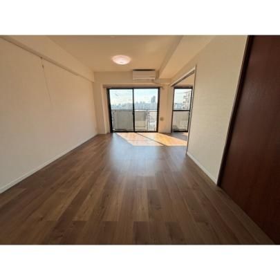 �y���̑��z�@���r���O