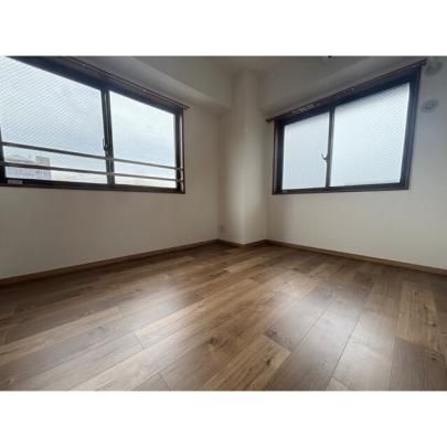 �y���̑��z�@���r���O