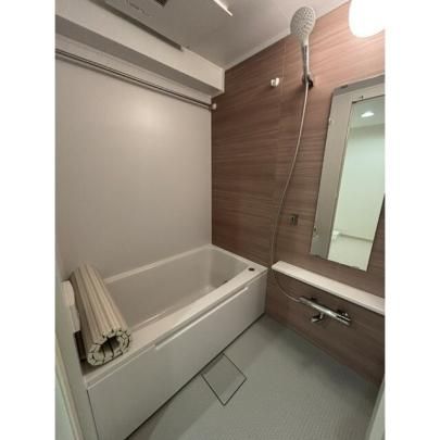 �y���̑��z�@�o�X�^�V�����[