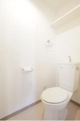 �y���̑��z�@���ʐ^�͓��^�C�v�Z�˂ł��B