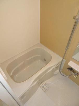 �y���̑��z�@�o�X�^�V�����[