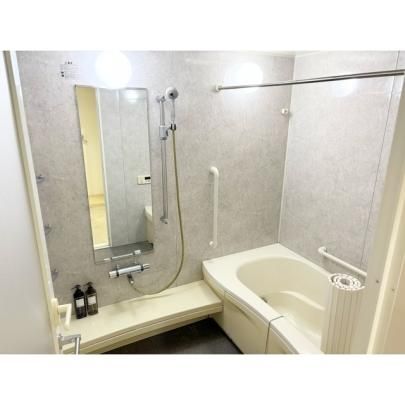 �y���̑��z�@�o�X�^�V�����[