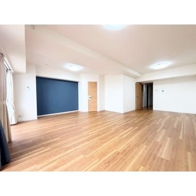 �y���̑��z�@���r���O