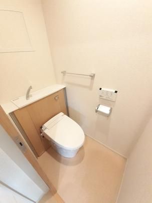 �y���̑��z�@�g�C��