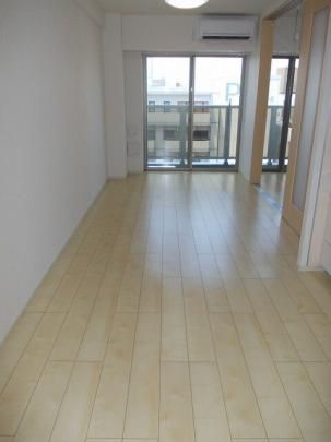 �y���̑��z�@���r���O