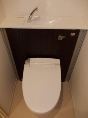 �y���̑��z�@�g�C��