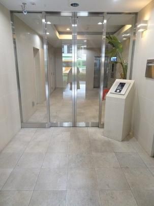 �y���̑��z�@�G���g�����X